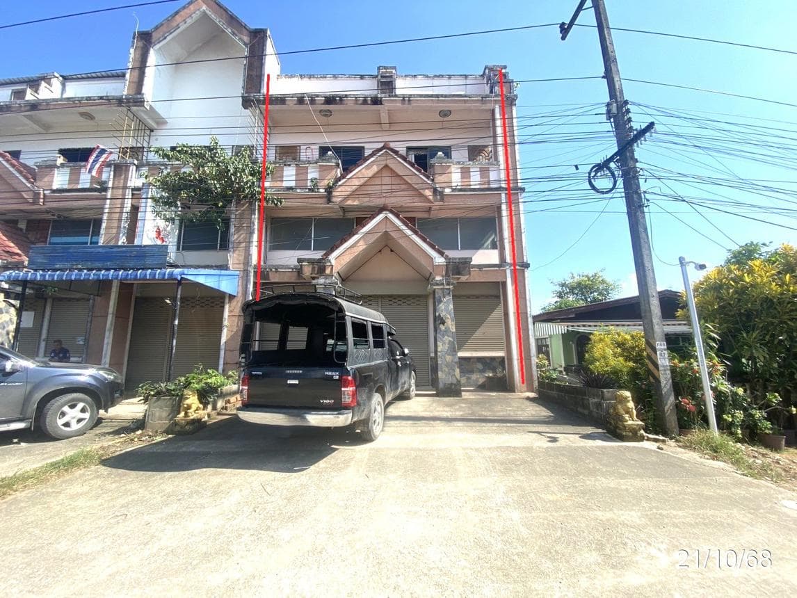 อาคารพาณิชย์ 3 ห้องนอน พื้นที่ 320 ตร.ม. ทำเลศักยภาพ เวียง ฝาง เชียงใหม่