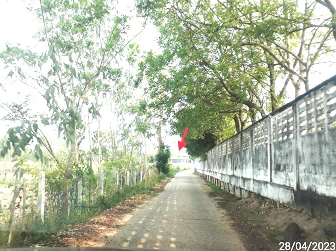ขายที่ดินว่างเปล่าทำเลศักยภาพ อำเภอโพนทอง จังหวัดร้อยเอ็ด พื้นที่กว้างติดถนนเดินทางสะดวก