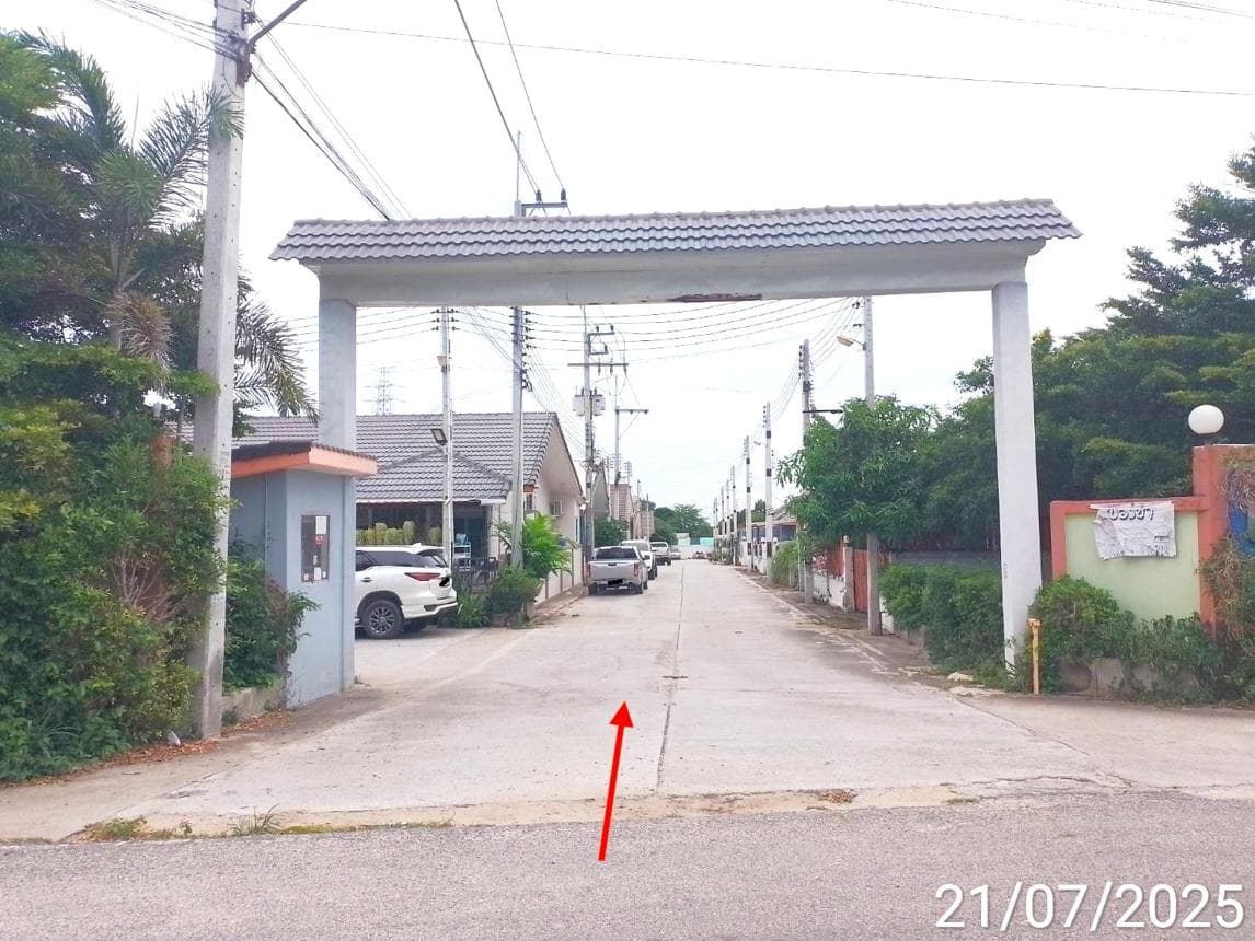 ทาวน์โฮม นรินทร์รัตน์ 1 หนองปลาไหล-บางละมุง 2 ห้องนอน สเปซกว้าง 25.5 ตร.ว. ราคาล้านต้นๆ ทำเลใช้ชีวิตง่าย