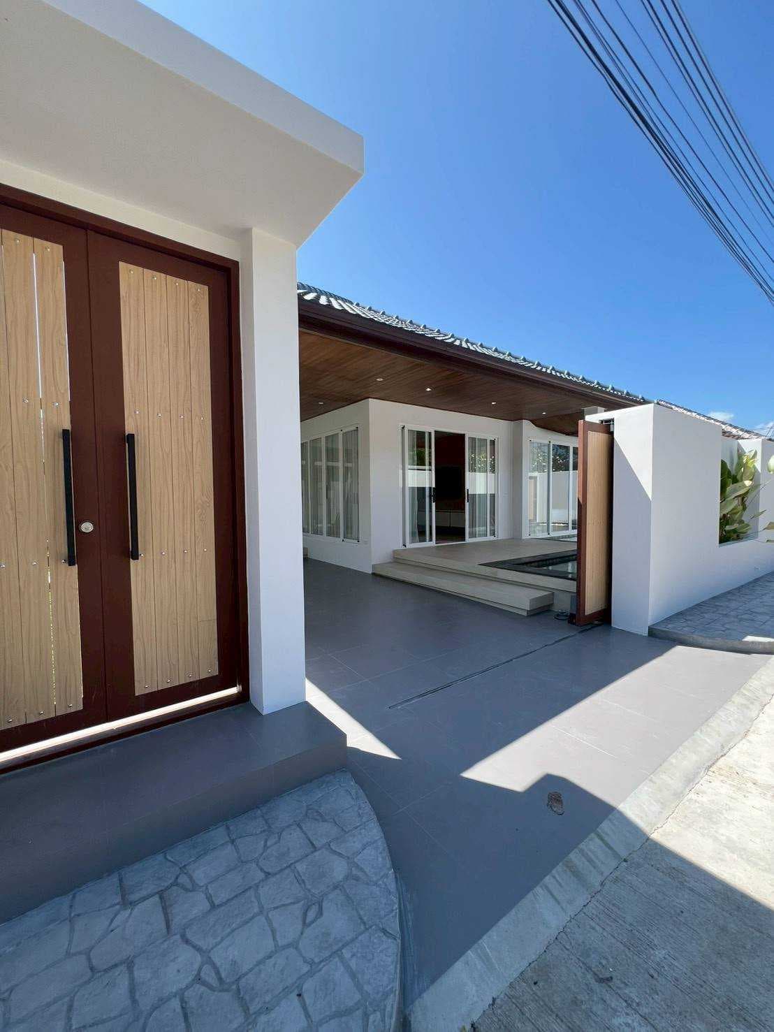 ขาย Luxury Modern Pool Villa สไตล์มินิมอล 240 ตร.ม. ทำเลทองป่าคลอก-ถลาง ใกล้โรบินสันเพียง 5 นาที พร้อมหิ้วกระเป๋าเข้าอยู่