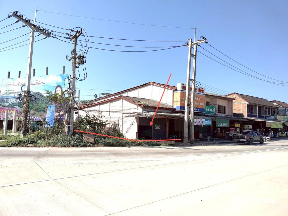 ขายอาคารพาณิชย์ 2 ห้องนอน 2 ห้องน้ำ พื้นที่ 125 ตร.ม. ทำเลศักยภาพดงมะดะ แม่ลาว เชียงราย เหมาะสำหรับทำธุรกิจและอยู่อาศัย ราคาเพียง 2.5 ล้าน