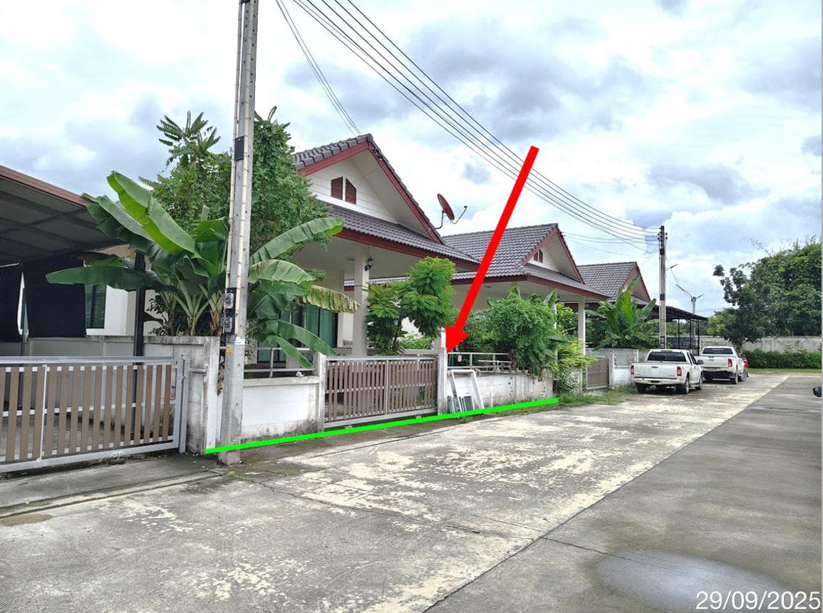 บ้านเดี่ยว วโรรส 8 หนองละลอก บ้านค่าย ระยอง 2 ห้องนอน 2 ห้องน้ำ พื้นที่ 95.5 ตร.ม. บนที่ดิน 52.5 ตร.ว. ทำเลดีใกล้แหล่งงานและนิคมอุตสาหกรรม ราคาพิเศษ 2.28 ล้าน