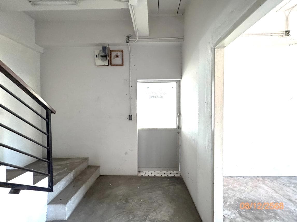 อาคารสำนักงาน แสมดำ บางขุนเทียน กรุงเทพฯ พื้นที่ใช้สอย 558.5 ตร.ม. พร้อมฟังก์ชันครบครัน ทำเลศักยภาพเชื่อมต่อพระราม 2 ราคา 9.5 ล้านบาท