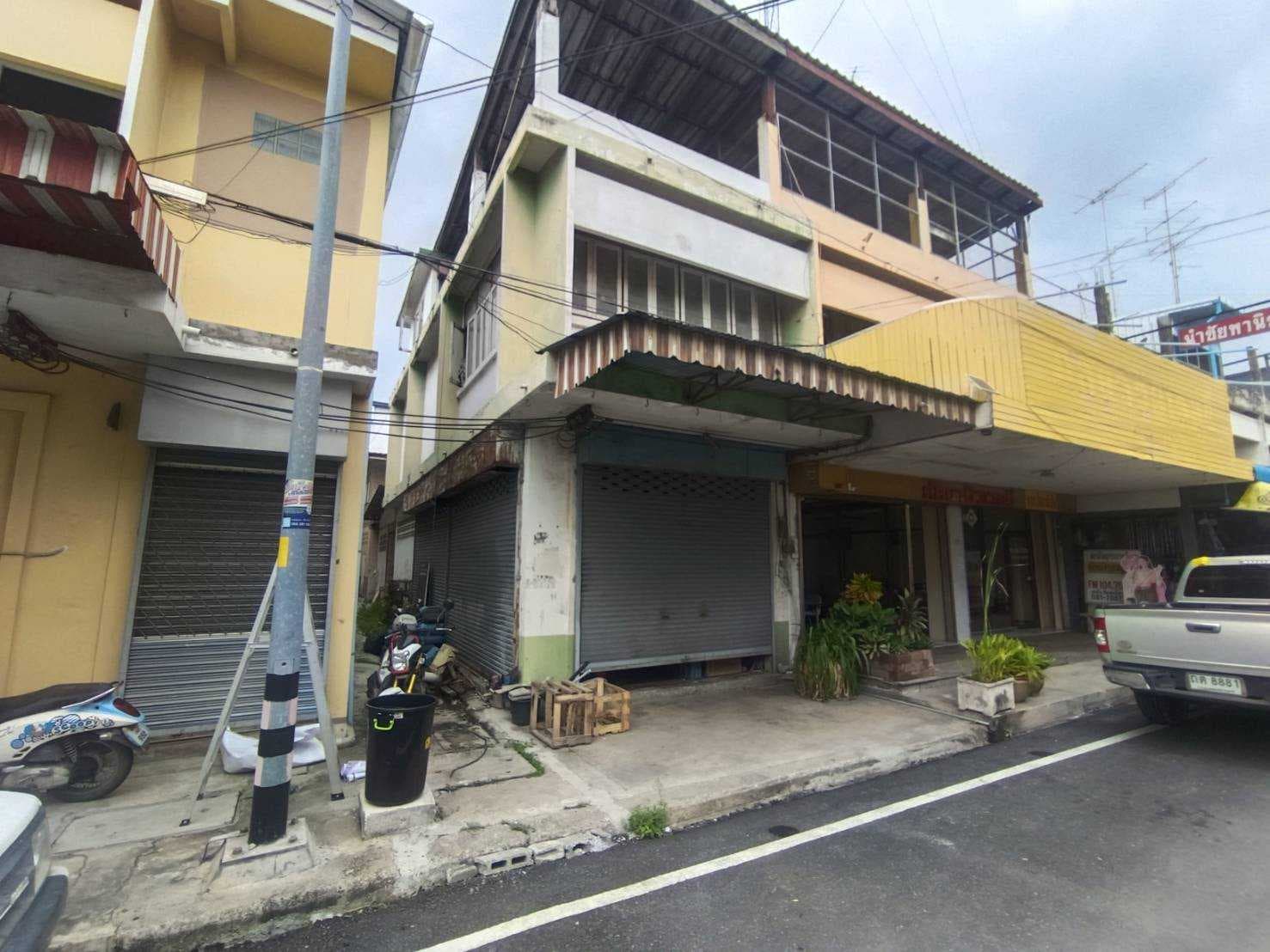 ขาย ตึกแถว 3 ชั้น ทำเลดี ย่านตลาดเทศบาลอู่ทอง สุพรรณบุรี