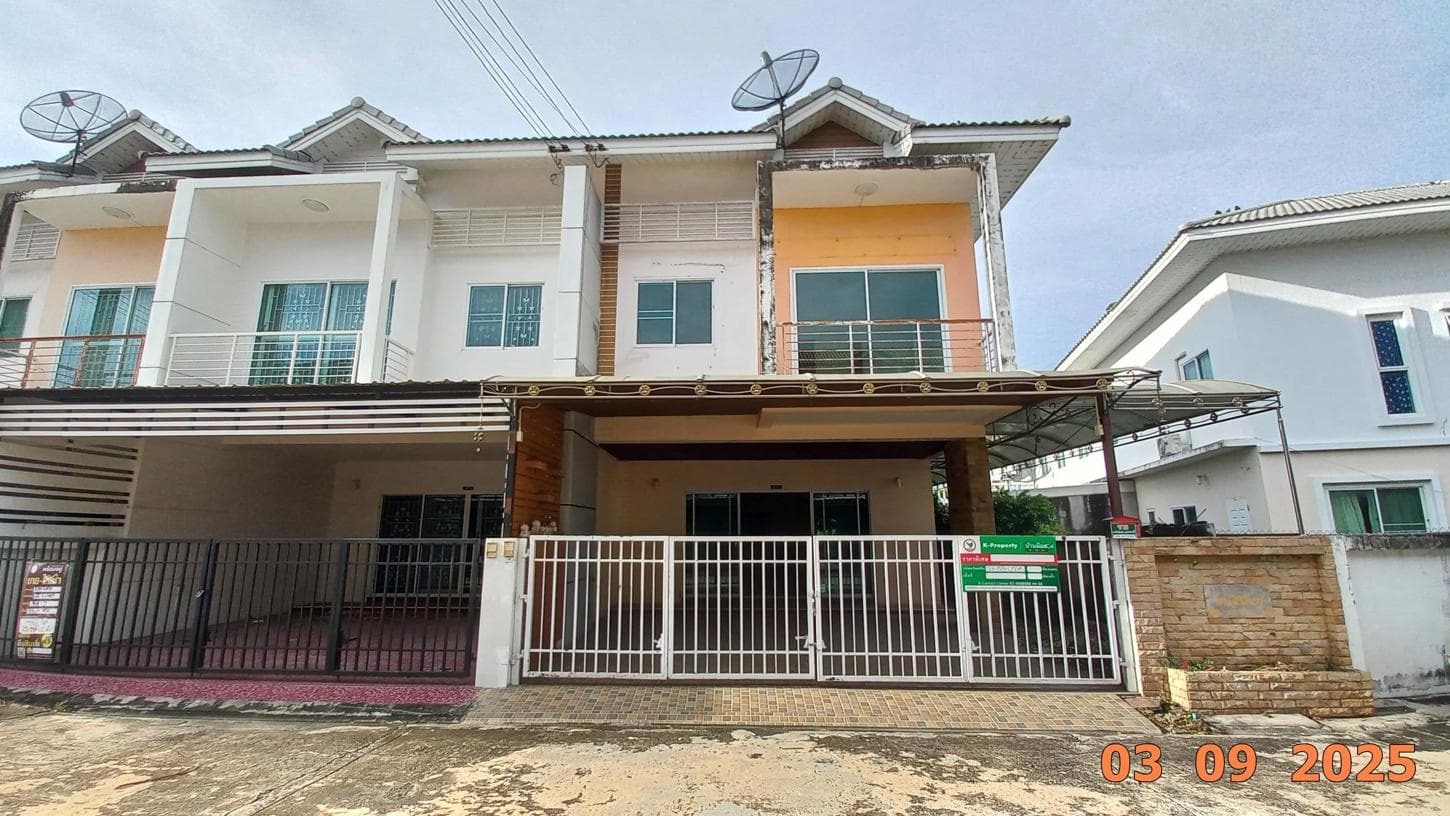 ขายทาวน์เฮ้าส์ บ้านมีสุข 5 หนองไม้แดง เมืองชลบุรี 3 ห้องนอน 4 ห้องน้ำ พื้นที่กว้าง 47 ตร.ว. ทำเลดี ราคา 3.1 ล้าน
