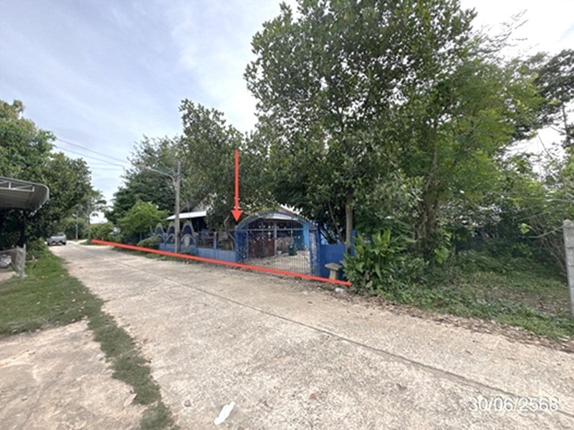 ขายบ้านเดี่ยว ผักแพว กันทรารมย์ ศรีสะเกษ พื้นที่ใช้สอยกว้าง 129 ตร.ม. ฟังก์ชัน 2 นอน 1 น้ำ
