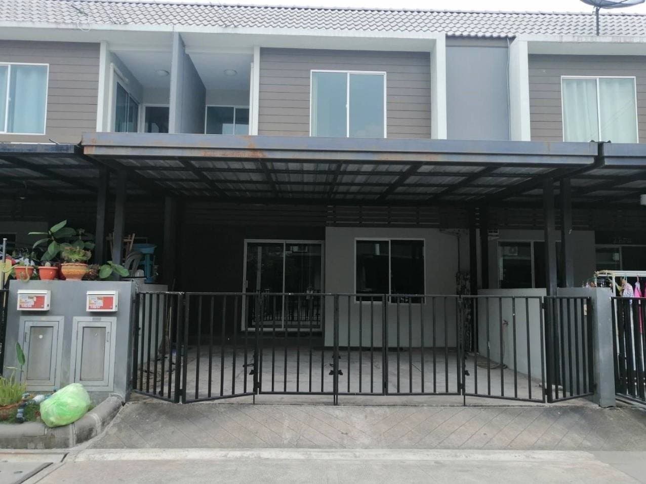 ทาวน์เฮ้าส์ เดอะคัลเลอร์ส พรีเมี่ยม รังสิต-คลอง 4 ลำลูกกา-ปทุมธานี
