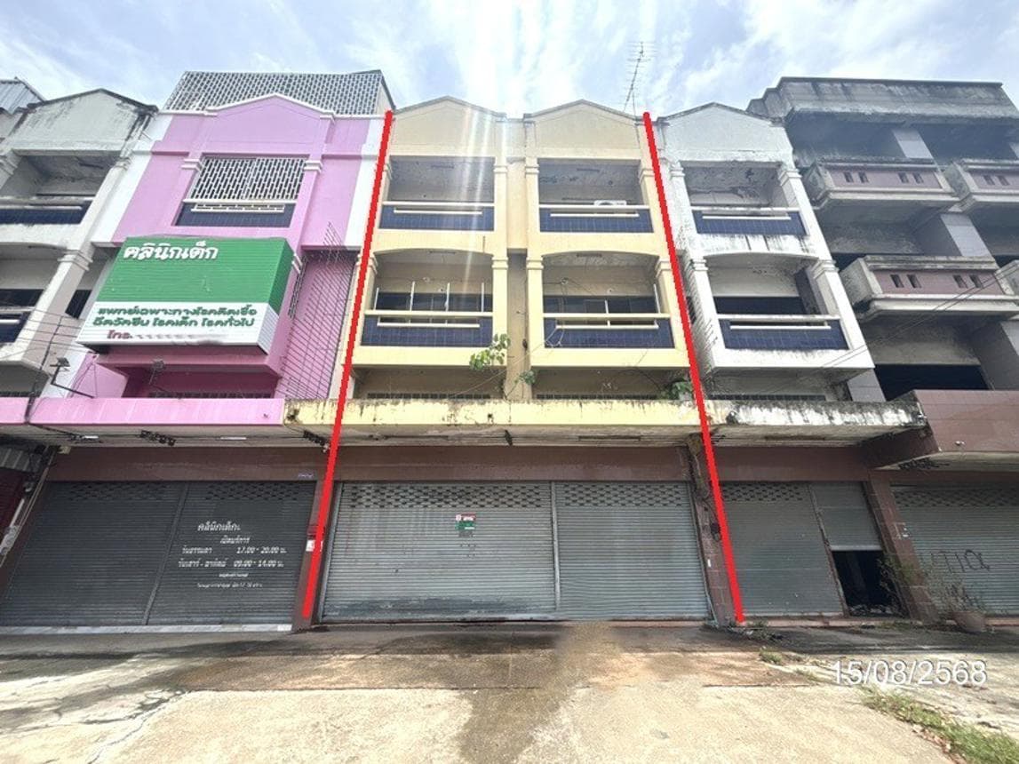อาคารพาณิชย์ หัวทะเล เมืองนครราชสีมา นครราชสีมา พื้นที่ 39 ตร.ว. พื้นที่ใช้สอย 472 ตร.ม. 4 ห้องนอน 4 ห้องน้ำ