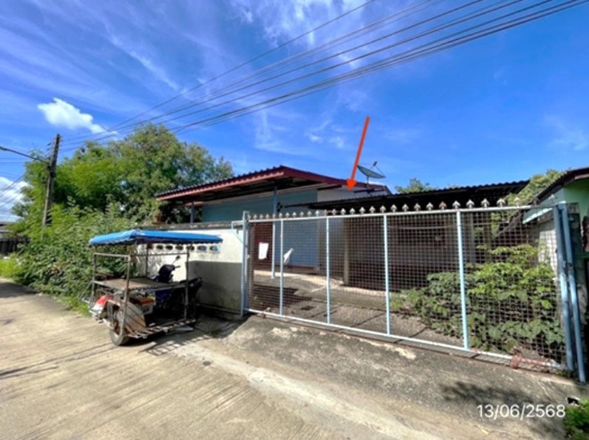 บ้านเดี่ยว ดอนกรวย ดำเนินสะดวก ราชบุรี 2 ห้องนอน พื้นที่กว้าง 158 ตร.ม. บนที่ดิน 75 ตร.ว. ราคาล้านต้นๆ