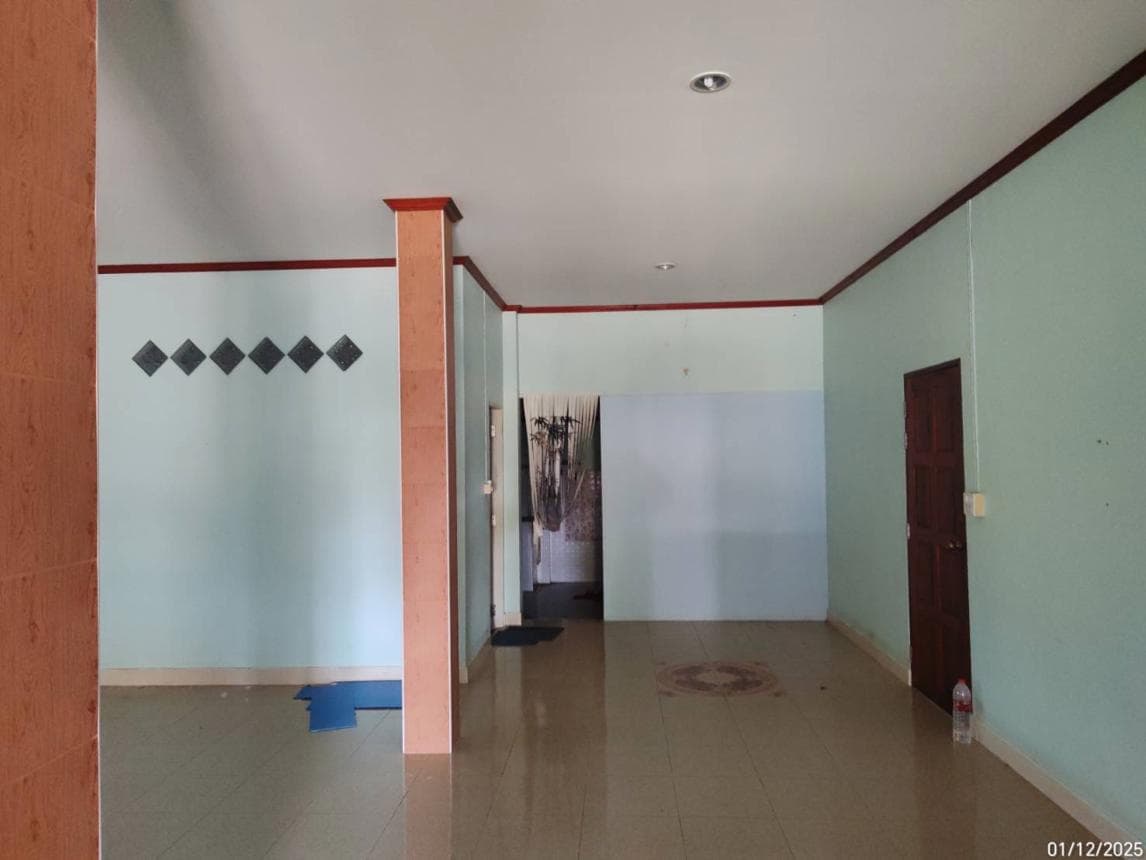 บ้านเดี่ยว สามโก้ อ่างทอง 3 ห้องนอน 2 ห้องน้ำ พื้นที่ใช้สอยกว้างขวาง 223.2 ตร.ม. ทำเลสงบราคา 2 ล้านต้นๆ