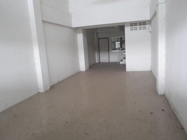 อาคารพาณิชย์ บางปะอิน-อยุธยา