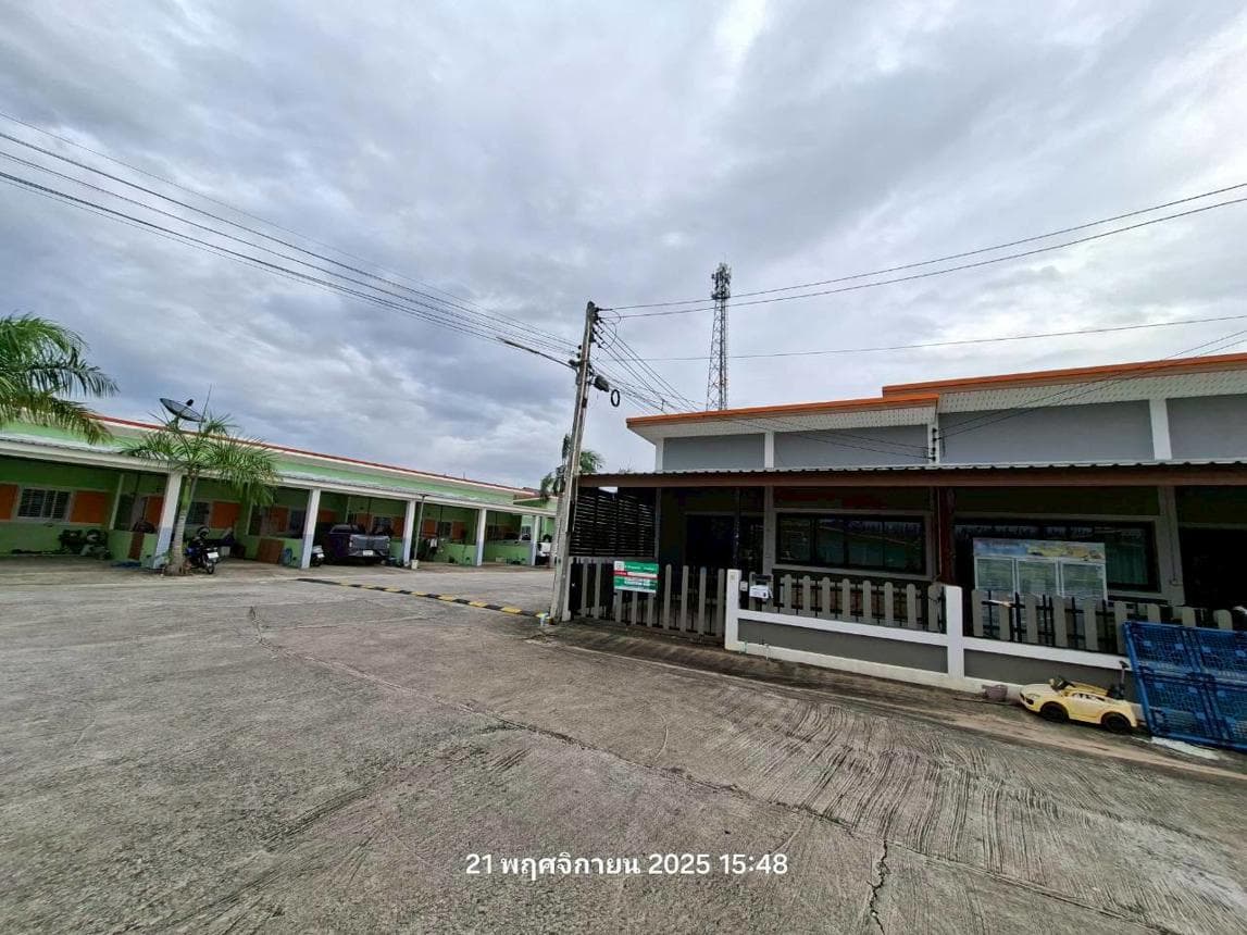 ขายบ้านเดี่ยว ตาสิทธิ์ ปลวกแดง ระยอง 2 ห้องนอน 2 ห้องน้ำ พื้นที่ 100.75 ตร.ม. ทำเลดีใกล้แหล่งงานนิคมอุตสาหกรรมในราคาที่คุ้มค่านั่นเอง