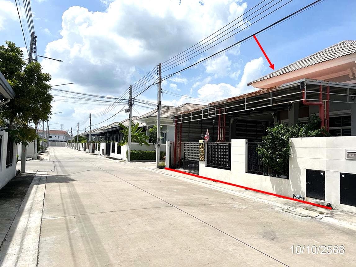 บ้านเดี่ยว เทพสิริ วิลล่า บางปะกง บางสมัคร บางปะกง ฉะเชิงเทรา 3 ห้องนอน 2 ห้องน้ำ พื้นที่ 134.25 ตร.ม. บนที่ดิน 56.1 ตร.ว. ทำเลศักยภาพใกล้แหล่งงานและนิคมอุตสาหกรรม ราคาพิเศษ 3.1 ล้าน