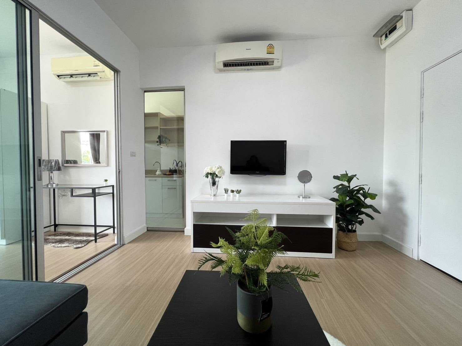 ขายด่วน! ห้องสวย ทำเลดี Smart Z Condominium Onnuch - building A (สมาร์ท ซี คอนโด อ่อนนุช อาคาร เอ) 30.43 ตรม. 1 นอน 1 น้ำ ชั้น 2 วิวเมือง