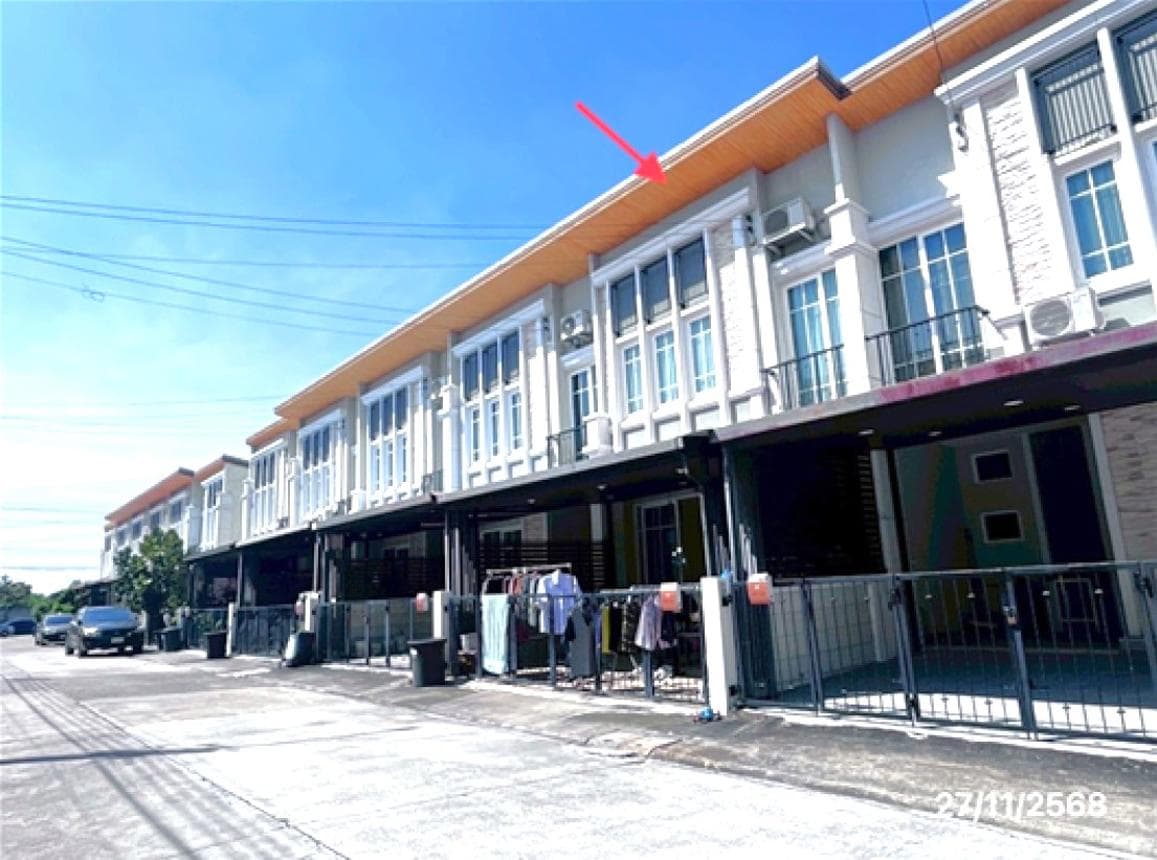 ทาวน์เฮ้าส์ โกลเด้น ทาวน์ 2 ลาดพร้าว-เกษตรนวมินทร์ (Golden Town 2) สไตล์อิตาลี ทำเลเมือง สภาพสวยพร้อมอยู่