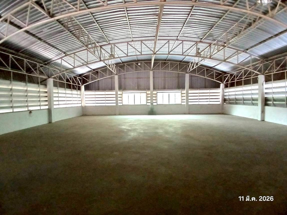 ขายโกดังคลังสินค้า พื้นที่ใช้สอย 1,081.08 ตร.ม. บนเนื้อที่ 82.4 ตร.ว. ทำเลศาลา เกาะคา ลำปาง เหมาะสำหรับขยายธุรกิจและโลจิสติกส์