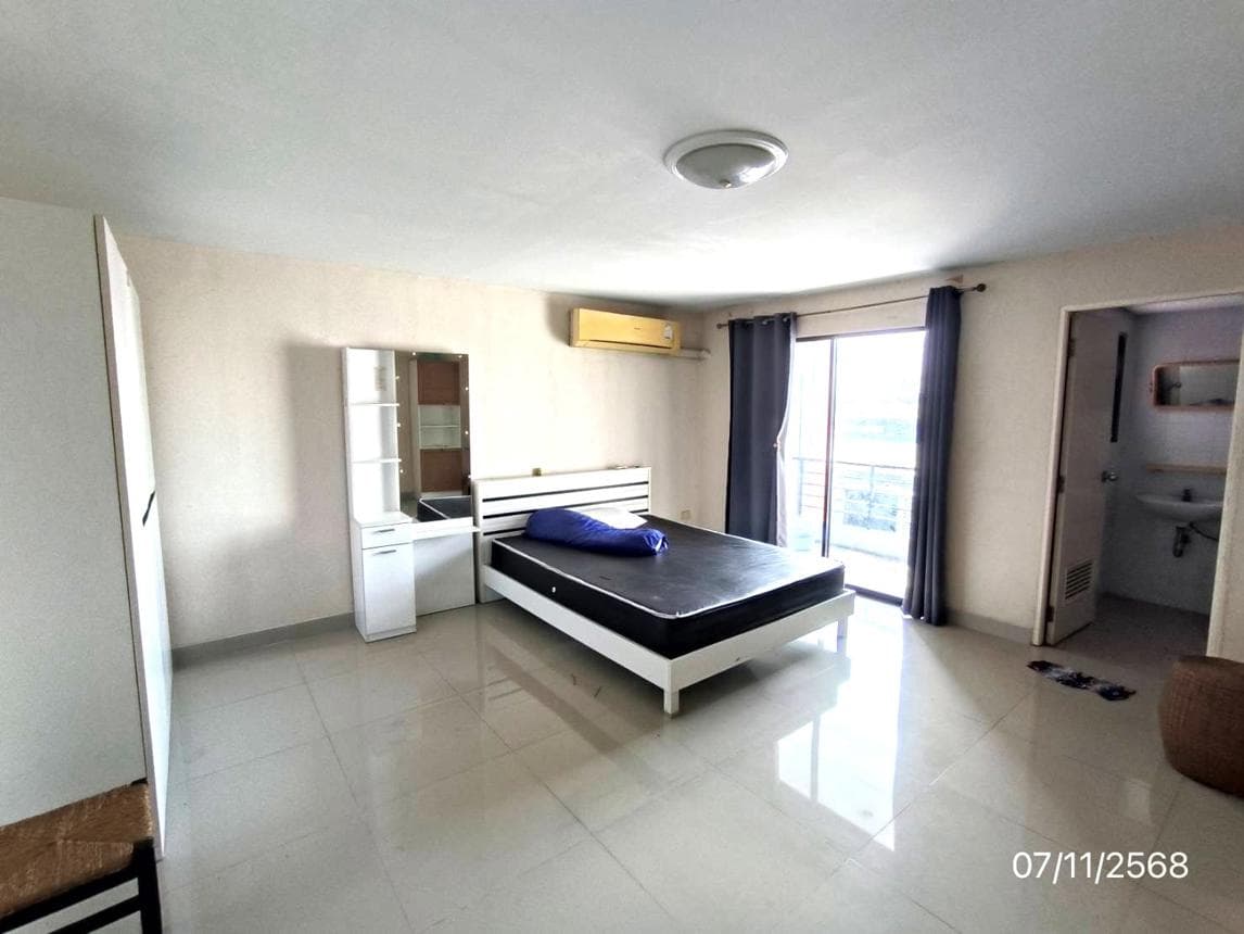 คอนโดทำเลดีใจกลางเมืองปทุมธานี อินเตอร์มาร์ท คอนโด (Intermart Condo) ห้องโปร่งกว้าง ฟังก์ชันครบ พร้อมเข้าอยู่