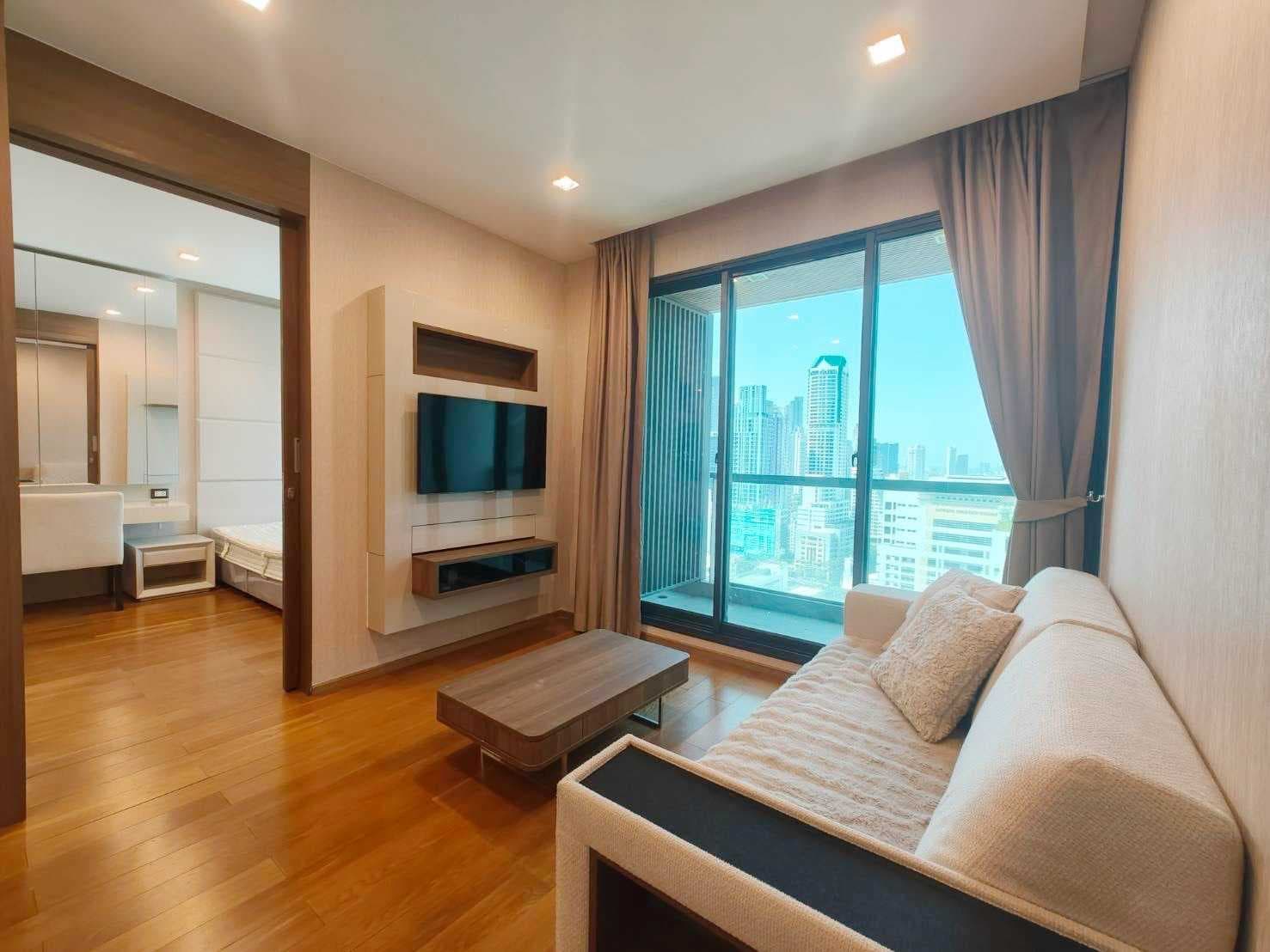 ขาย คอนโด The Address Sathorn (สาทร 12)47 ตรม. 1นอน ชั้นสูง วิวสวย ไม่บล็อค