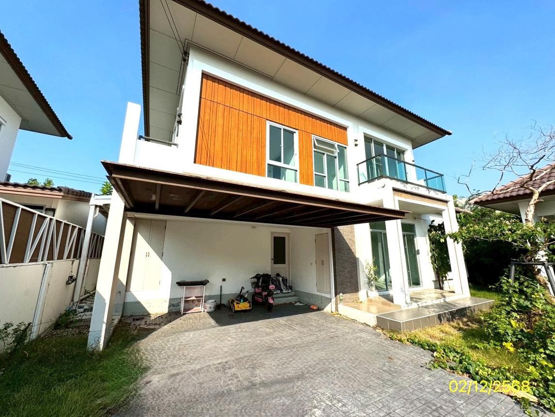 บ้านเดี่ยวหลังใหญ่ วิลล่า โนวา เทพารักษ์ บางพลี 5 ห้องนอน 4 ห้องน้ำ พื้นที่ 245.5 ตร.ม. ทำเลพรีเมียม