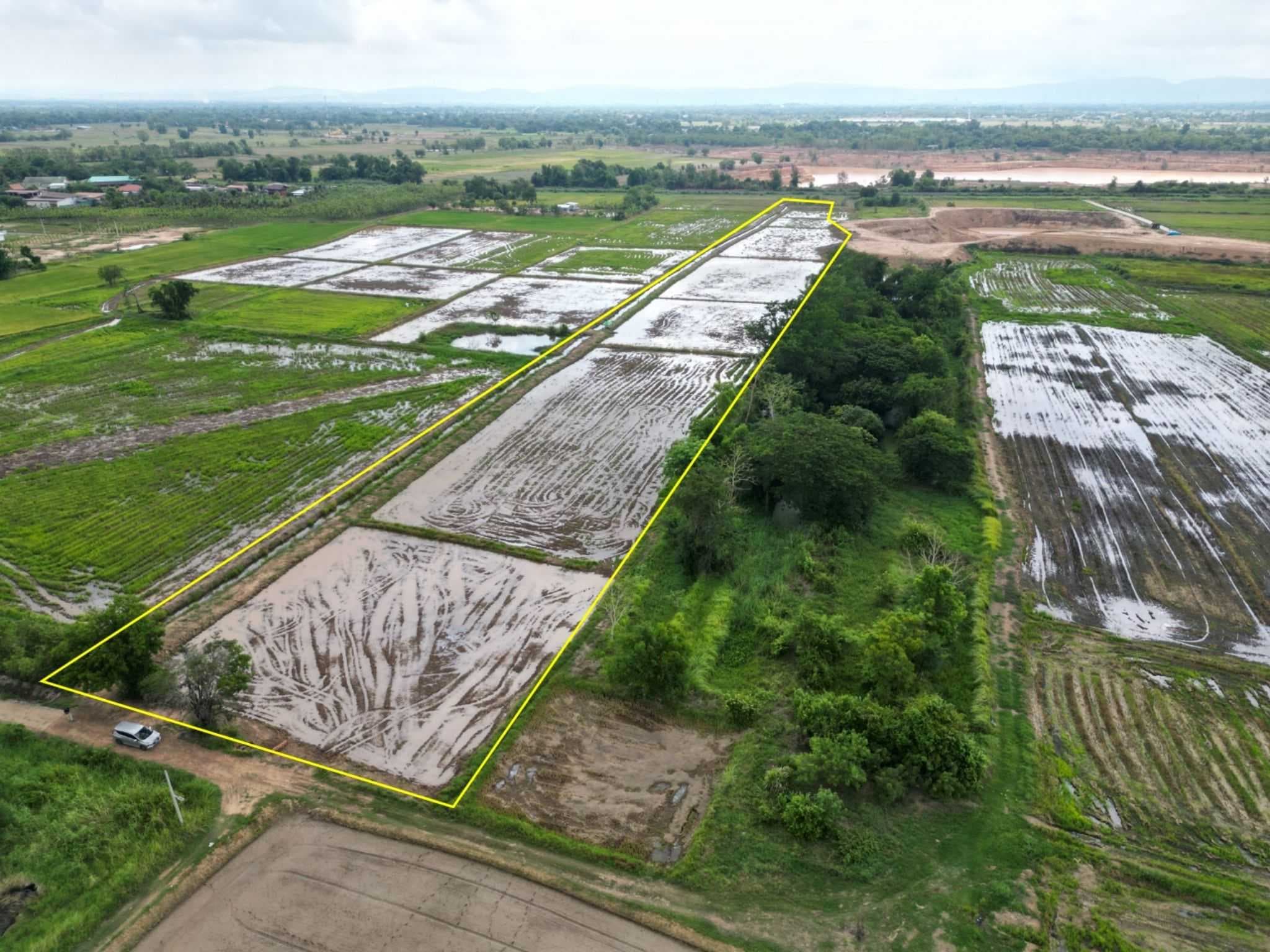 ที่ดิน 16 ไร่ ทำเลใกล้ชุมชน เหมาะทำเกษตรและพัฒนาในอนาคต
