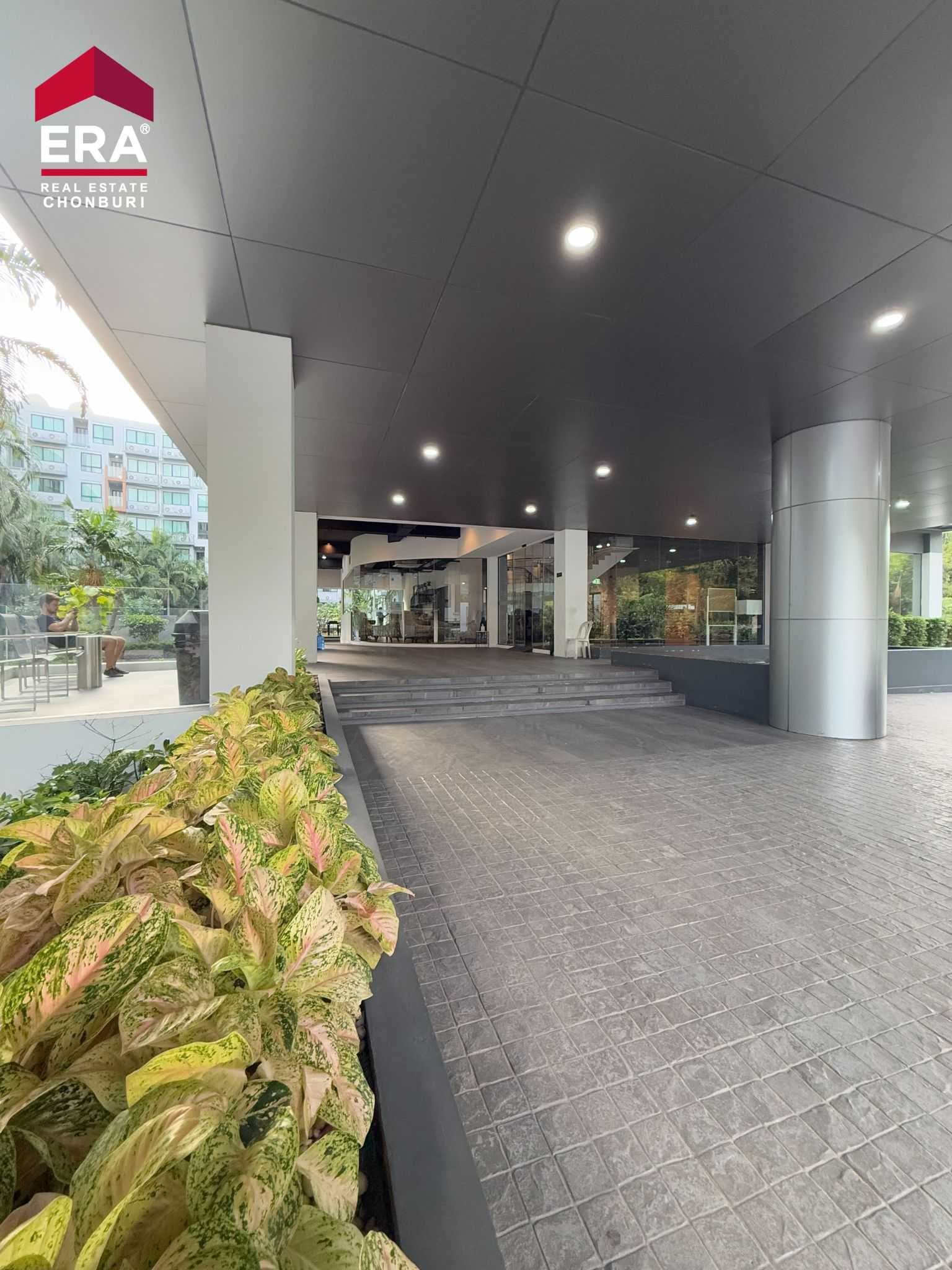 คอนโดพร้อมอยู่ ทำเลใจกลางศรีราชา Stasia Residence Sriracha อยู่เองก็สบาย ปล่อยเช่าก็ง่าย (L-29824)