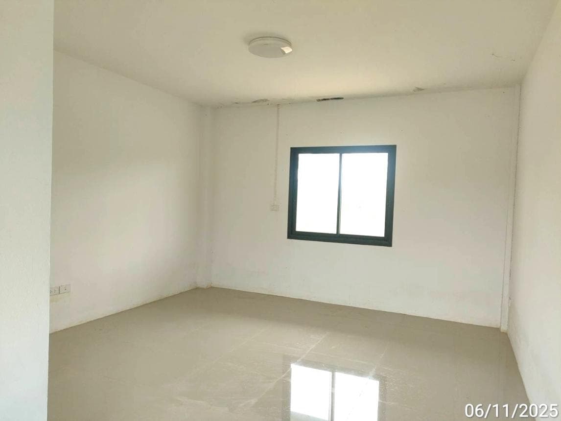บ้านเดี่ยวหลังใหญ่ เกิ้ง เมืองมหาสารคาม 4 ห้องนอน 4 ห้องน้ำ พื้นที่ใช้สอย 252 ตร.ม. ทำเลดีราคา 7.7 ล้าน