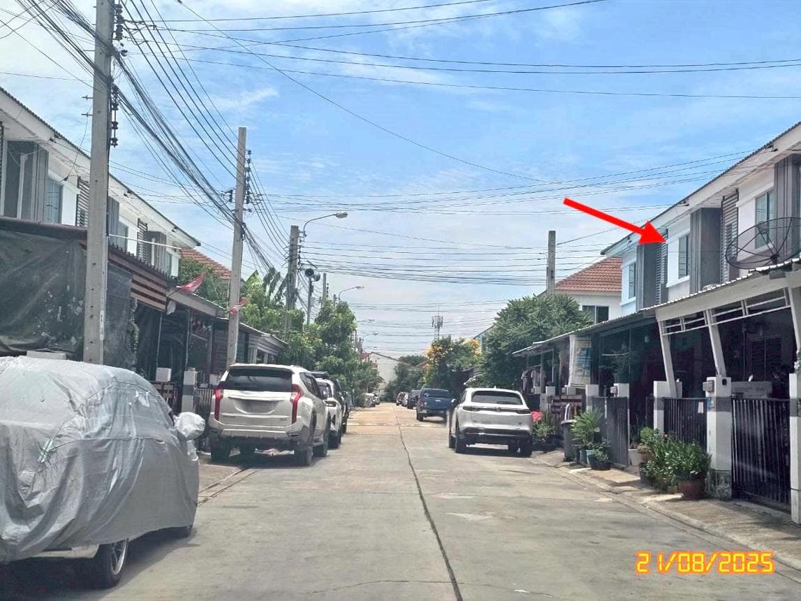 ขายทาวน์เฮ้าส์ บ้านพฤกษา 82 ในคลองบางปลากด พระสมุทรเจดีย์ สมุทรปราการ 3 ห้องนอน พื้นที่ใช้สอย 108.3 ตร.ม.