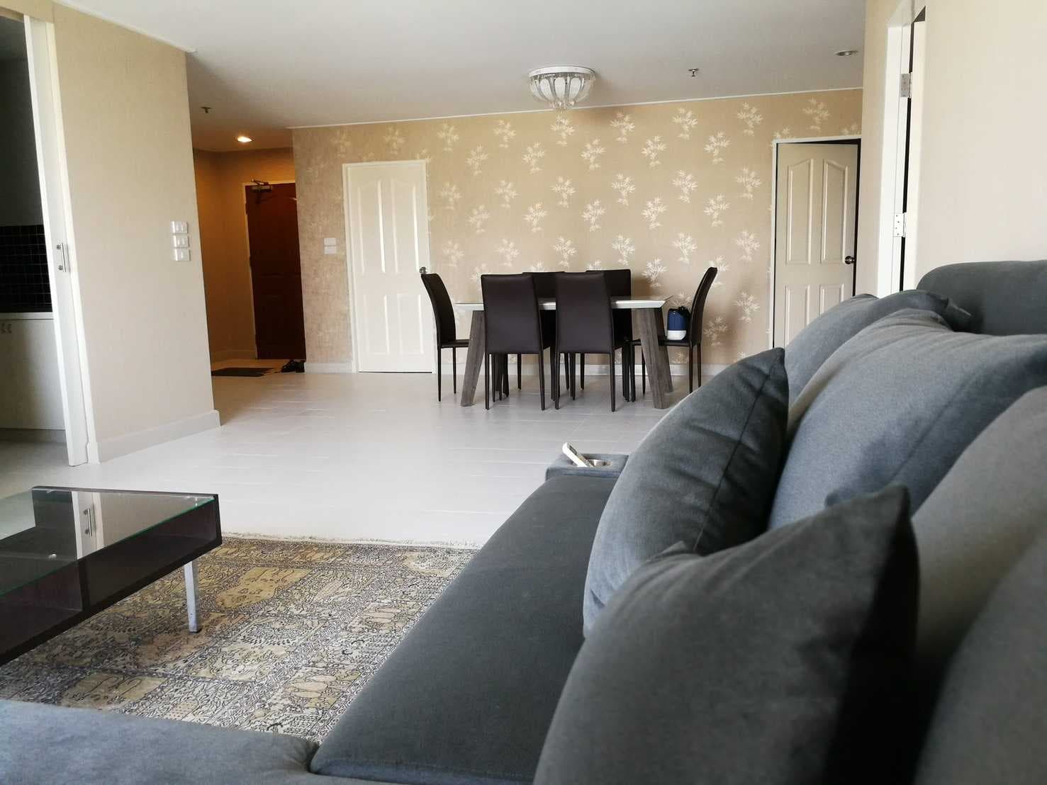 ขายคอนโด Master View Executive Place - 120 ตรม. 2 ห้องนอน 2 ห้องน้ำ Fully furnished หิ้วกระเป๋าพร้อมเข้าอยู่ ใกล้ BTS กรุงธนบุรี