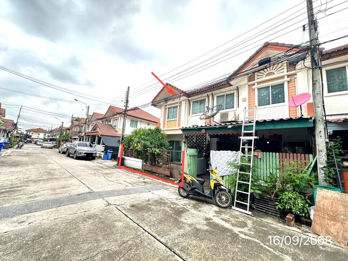 ทาวน์เฮ้าส์ พฤกษาวิลล์ 9 ศรีนครินทร์-เทพารักษ์ แพรกษาใหม่ เมืองสมุทรปราการ สมุทรปราการ 2 ห้องนอน 2 ห้องน้ำ พื้นที่ 99.5 ตร.ม. บนที่ดิน 22.4 ตร.ว. ทำเลศักยภาพใกล้ทางด่วนและแหล่งงาน ราคาพิเศษ 1.64 ล้าน