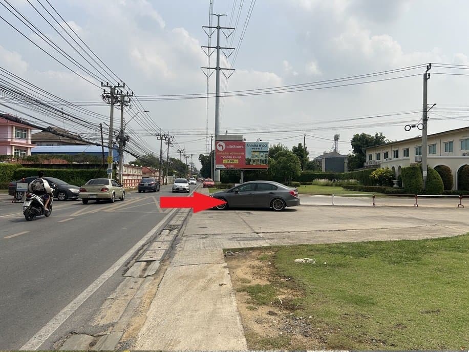 ทาวน์เฮ้าส์ โกลเด้นทาวน์ 2 ปิ่นเกล้า บางกรวย-นนทบุรี