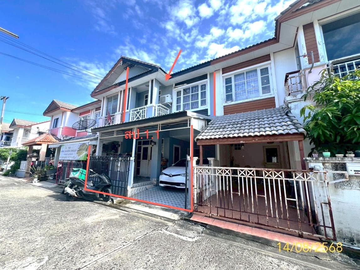 ขายทาวน์เฮ้าส์ บ้านฟ้ารังสิต (Baan Fah Rangsit) คลอง 4 ธัญบุรี 3 ห้องนอน ทำเลดี ใกล้ทางด่วนและห้างสรรพสินค้า