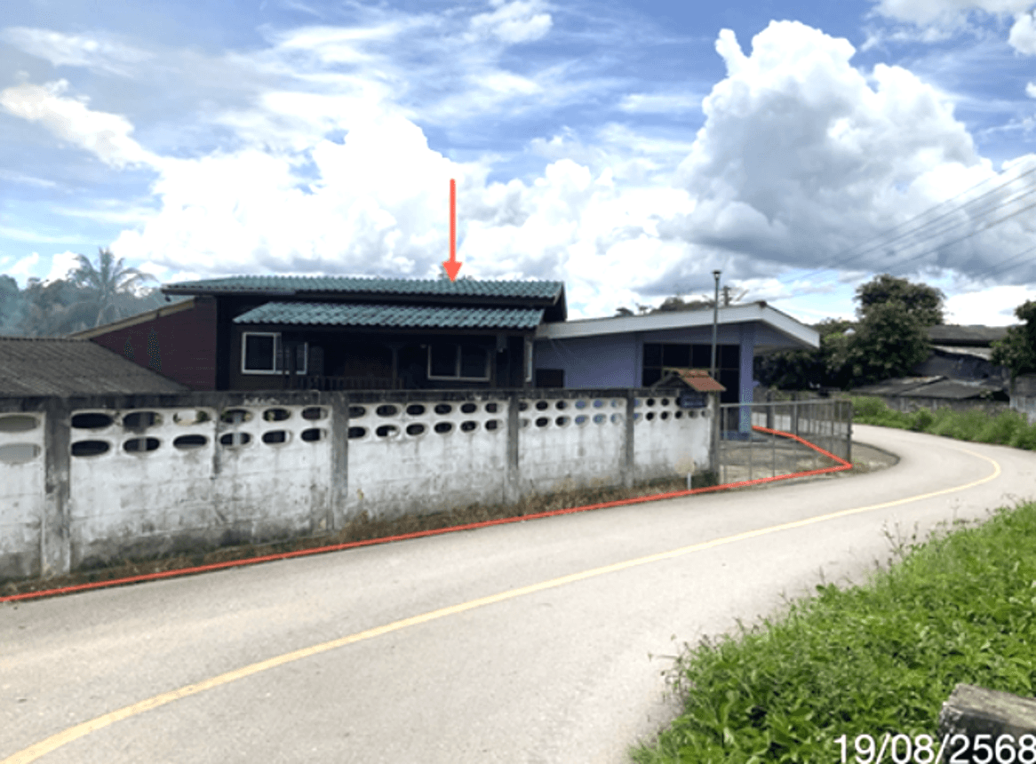 ขายบ้านเดี่ยวหลังใหญ่ พื้นที่ใช้สอย 303 ตร.ม. ทำเลดี ต.ป่าแดด อ.แม่สรวย เชียงราย ตอบโจทย์ทุกครอบครัว