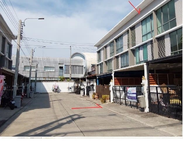 ทาวน์เฮ้าส์ พาทีโอ ลาดกระบัง-มอเตอร์เวย์ ลาดกระบัง