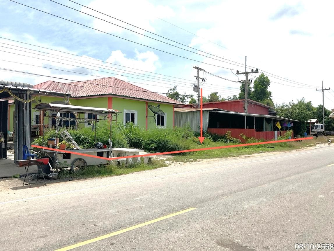 อาคารโรงงาน หนองขุ่น วัดสิงห์ ชัยนาท พื้นที่ใช้สอย 400 ตร.ม. บนที่ดิน 61 ตร.ว. ทำเลดีเข้าออกสะดวก เหมาะสำหรับโรงงานขนาดเล็กหรือโกดังเก็บสินค้า ราคาเพียง 1.77 ล้าน