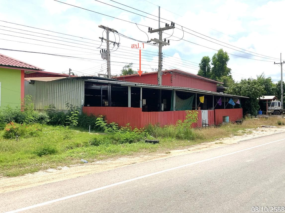 อาคารโรงงาน หนองขุ่น วัดสิงห์ ชัยนาท พื้นที่ใช้สอย 400 ตร.ม. บนที่ดิน 61 ตร.ว. ทำเลดีเข้าออกสะดวก เหมาะสำหรับโรงงานขนาดเล็กหรือโกดังเก็บสินค้า ราคาเพียง 1.77 ล้าน