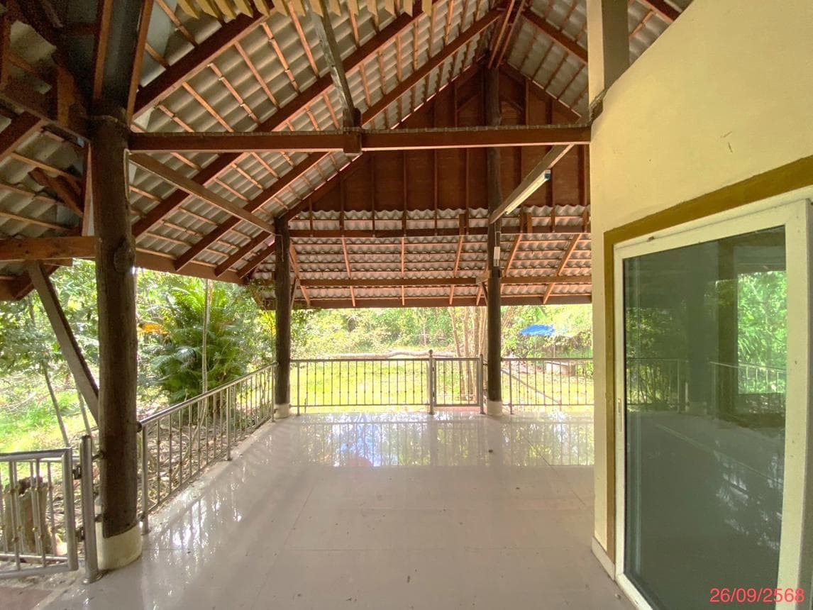 บ้านเดี่ยว ท่าแค เมืองพัทลุง พื้นที่ 93.1 ตร.ว. พื้นที่ใช้สอย 220 ตร.ม.