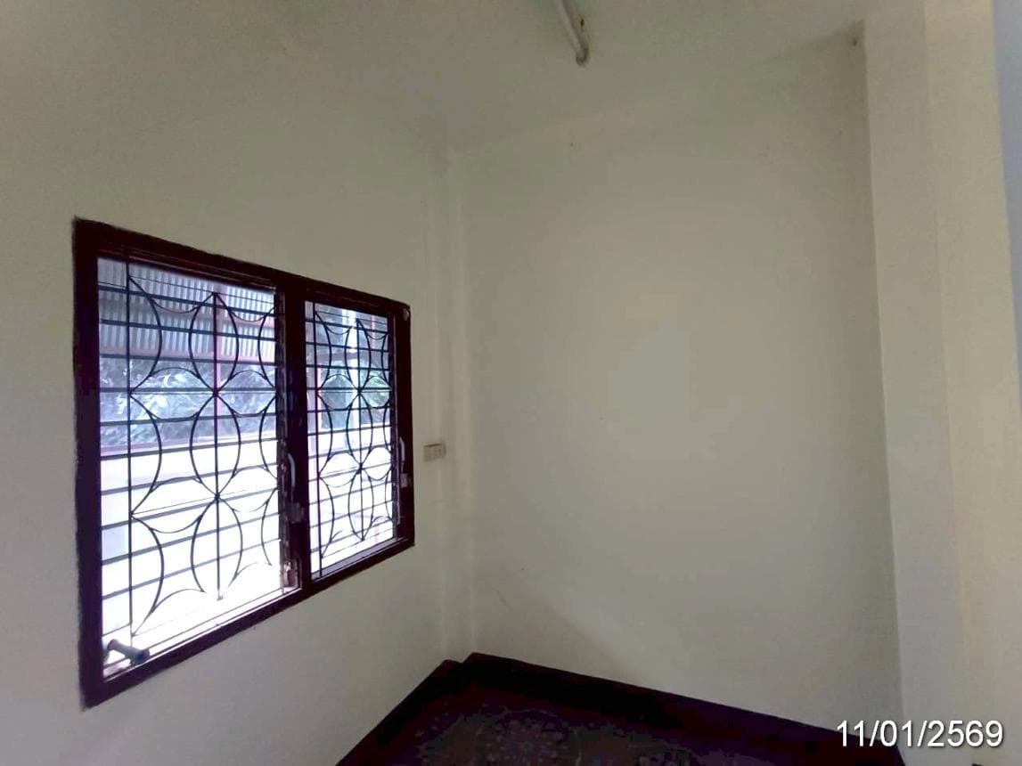 บ้านเดี่ยว เวียง พร้าว เชียงใหม่ พื้นที่ 63 ตร.ว. พื้นที่ใช้สอย 195.2 ตร.ม. 4 ห้องนอน 4 ห้องน้ำ
