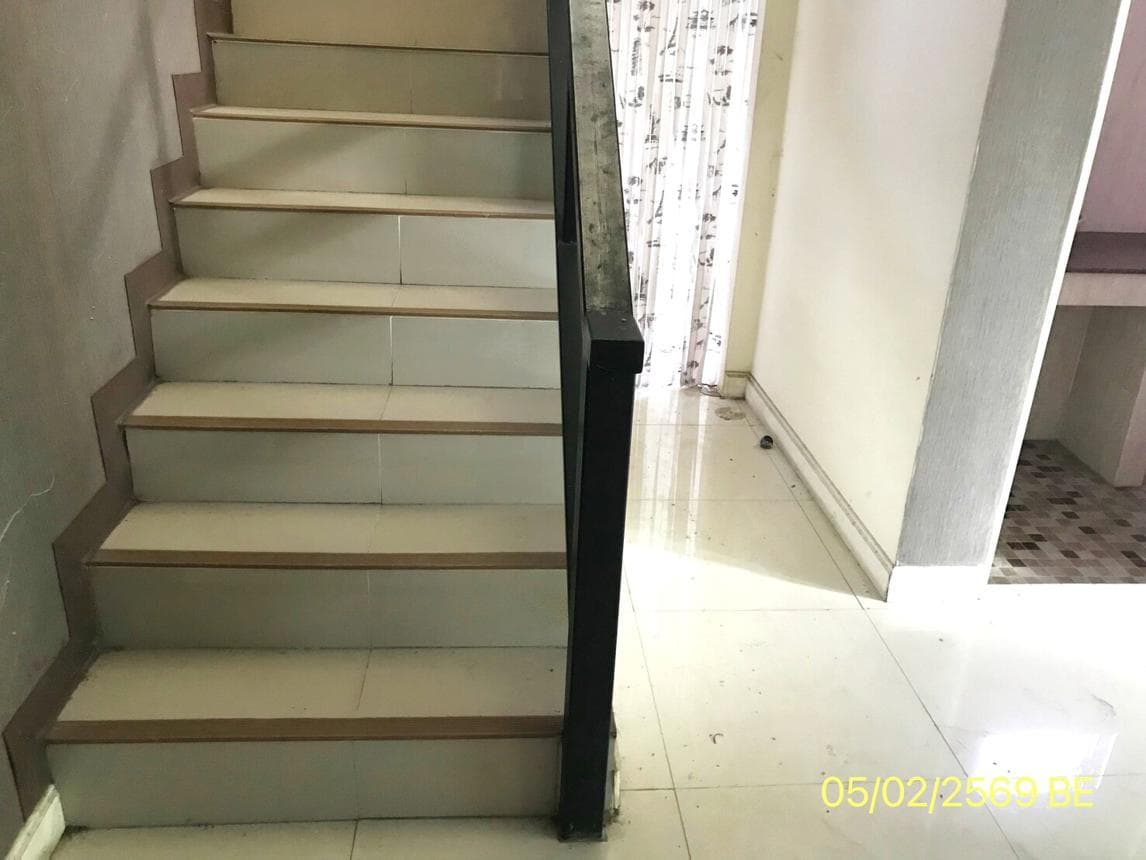 ขายบ้านเดี่ยวหลังใหญ่ 4 ห้องนอน 5 ห้องน้ำ พื้นที่ใช้สอย 702 ตร.ม. ทำเลบางศรีเมือง เมืองนนทบุรี พื้นที่กว้างขวาง สังคมคุณภาพ