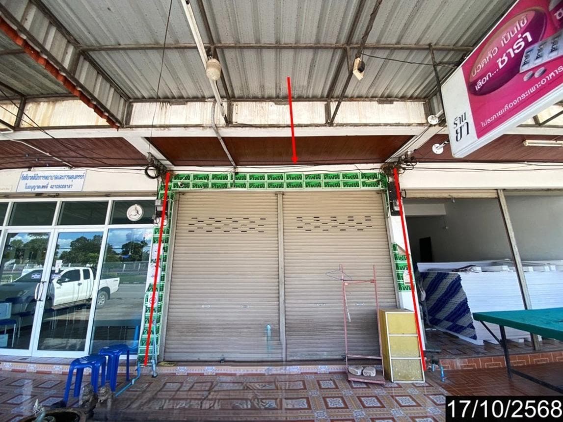 อาคารพาณิชย์ โคกงาม ด่านซ้าย เลย 2 ห้องนอน 1 ห้องน้ำ พื้นที่ 142.4 ตร.ม. บนที่ดิน 20 ตร.ว. ทำเลดีติดถนน เดินทางสะดวก เหมาะสำหรับค้าขายหรือประกอบธุรกิจ ราคาคุ้มค่าเพียง 2.9 ล้าน