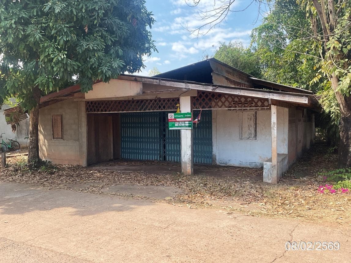 บ้านเดี่ยว 1 ห้องน้ำ พื้นที่กว้าง 171 ตร.ม. บนเนื้อที่ดินผืนใหญ่ 82 ตร.ว. ทำเลสงบ หนองแวง บ้านแพง จ.นครพนม