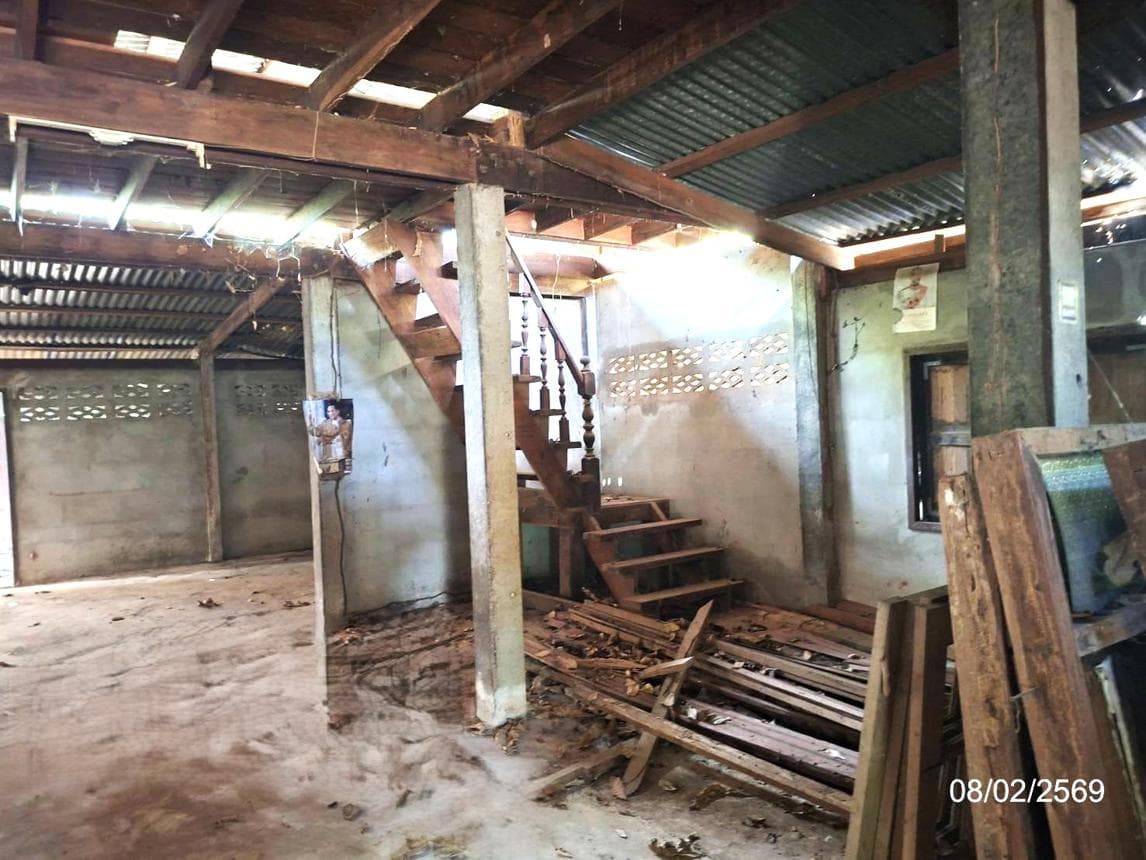 บ้านเดี่ยว 1 ห้องน้ำ พื้นที่กว้าง 171 ตร.ม. บนเนื้อที่ดินผืนใหญ่ 82 ตร.ว. ทำเลสงบ หนองแวง บ้านแพง จ.นครพนม