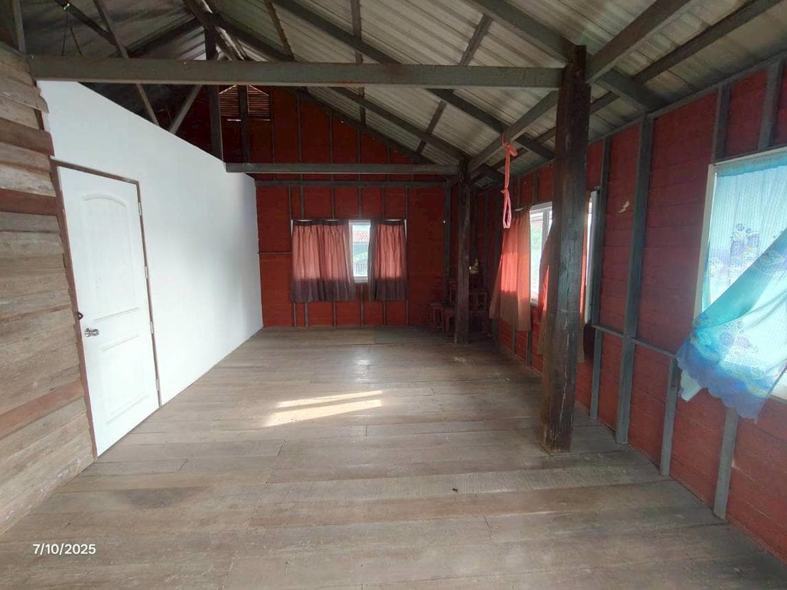 ขายบ้านเดี่ยวหลังใหญ่ 5 ห้องนอน พื้นที่ใช้สอย 308.25 ตร.ม. ทำเลบ้านขาม จัตุรัส ชัยภูมิ พื้นที่กว้างขวางราคาสุดคุ้ม