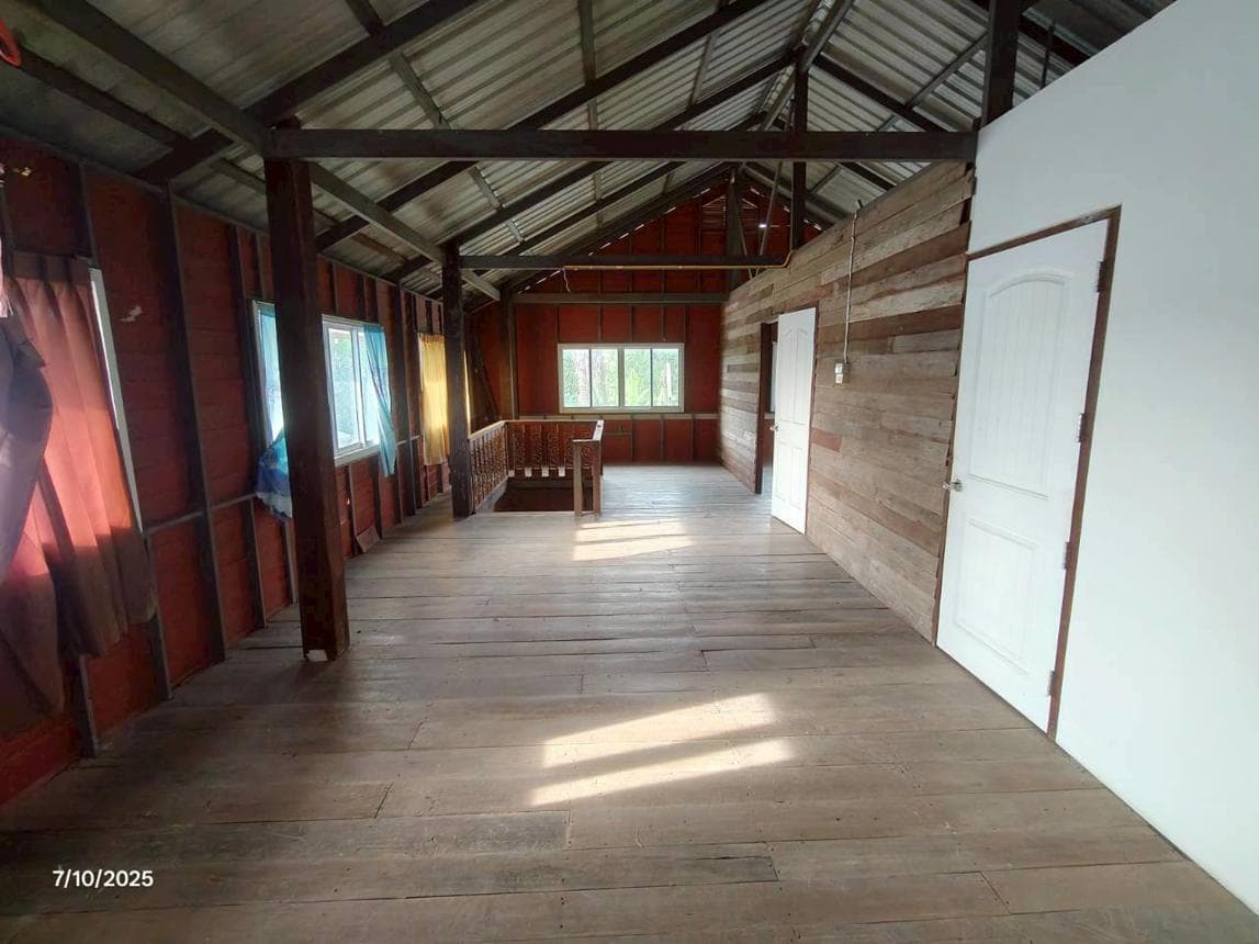 ขายบ้านเดี่ยวหลังใหญ่ 5 ห้องนอน พื้นที่ใช้สอย 308.25 ตร.ม. ทำเลบ้านขาม จัตุรัส ชัยภูมิ พื้นที่กว้างขวางราคาสุดคุ้ม
