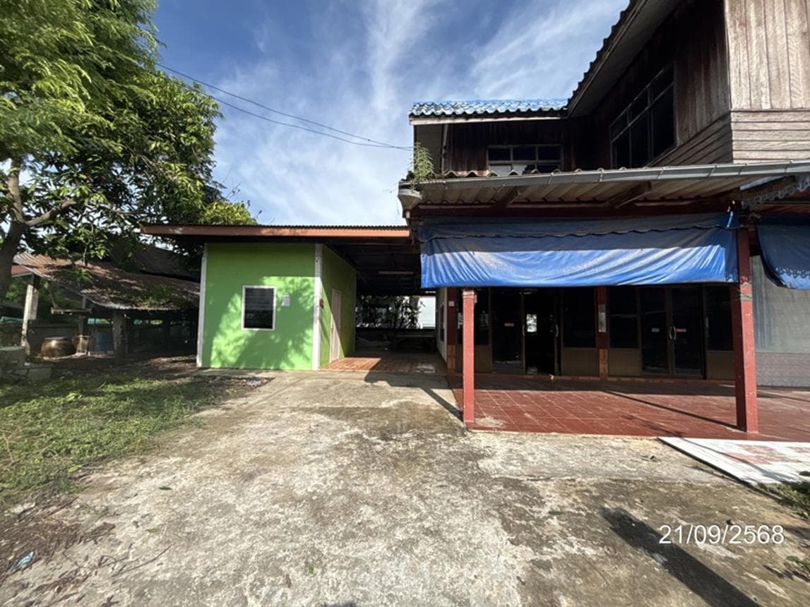 บ้านเดี่ยว ไผ่ รัตนบุรี สุรินทร์ 2 ห้องน้ำ พื้นที่ใช้สอยกว้างขวาง 251 ตร.ม. บนที่ดิน 28 ตร.ว. ทำเลสงบเป็นส่วนตัว เดินทางสะดวก ราคาพิเศษ 1.1 ล้าน