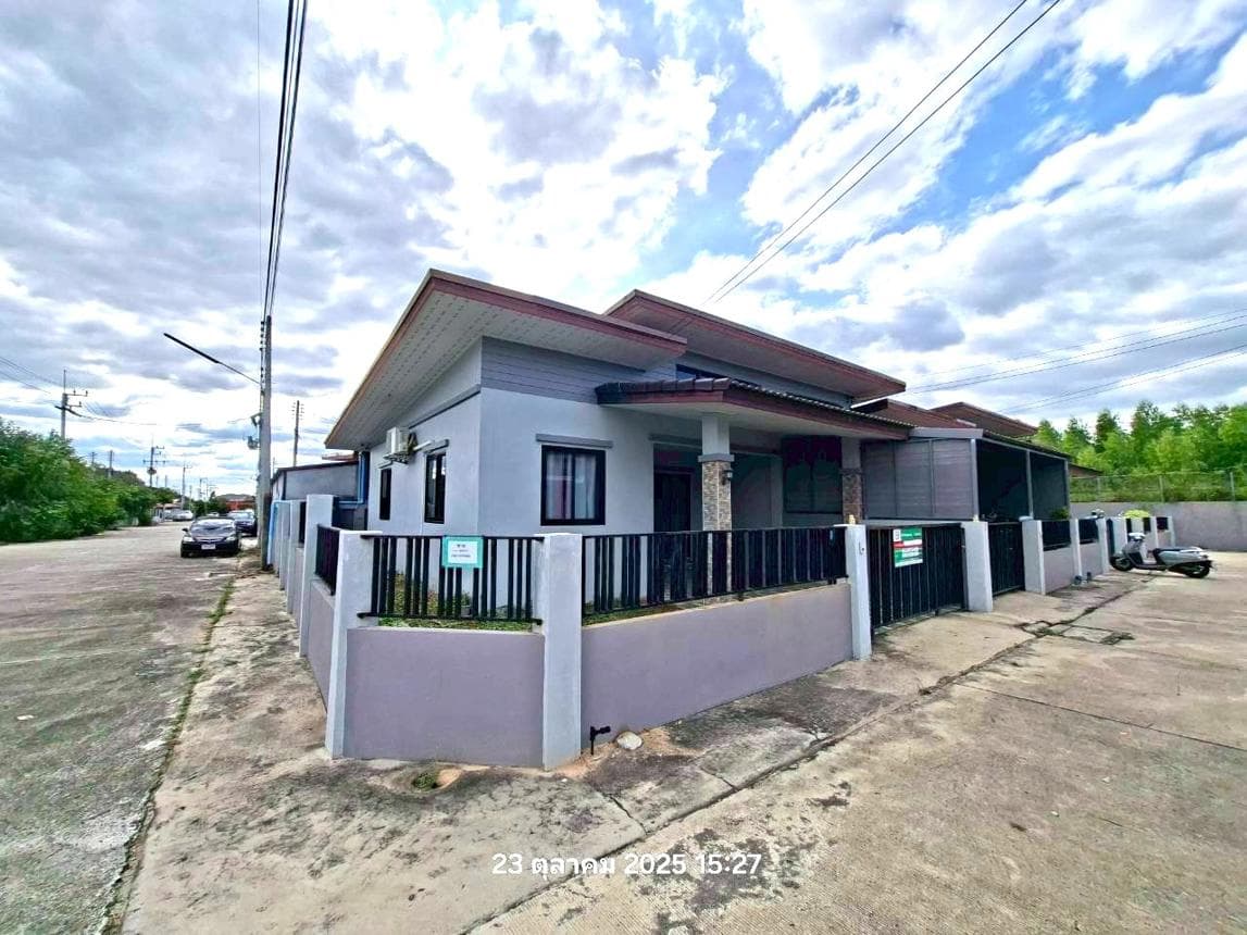 ขายทาวน์เฮ้าส์ บ้านสุขใจ สุขสบาย 5 (Baan Sukjai Suksabai 5) มาบยางพร ปลวกแดง ระยอง 2 ห้องนอน พื้นที่กว้าง ทำเลดีใกล้นิคมฯ