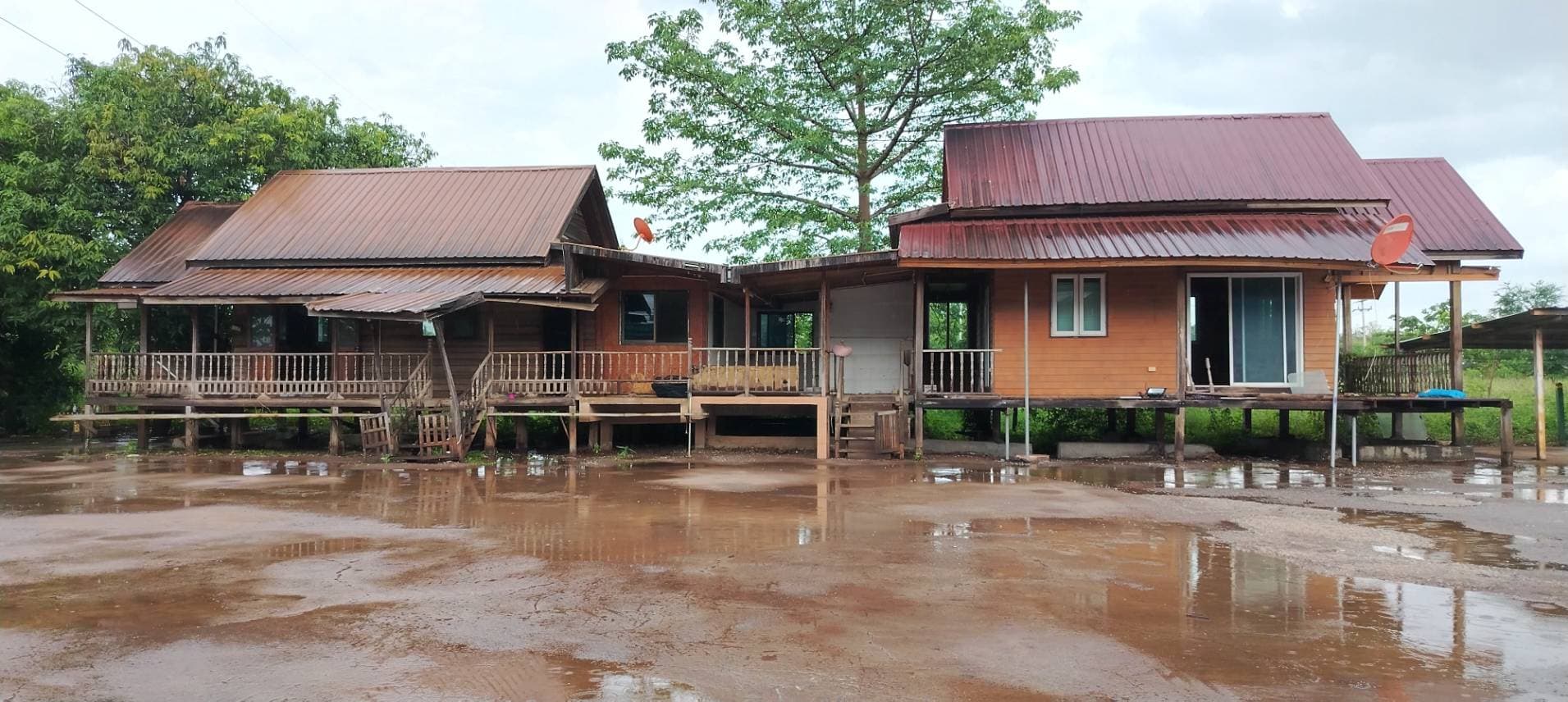 ที่ดินพร้อมสิ่งปลูกสร้าง เมืองอุดรธานี อุดรธานี