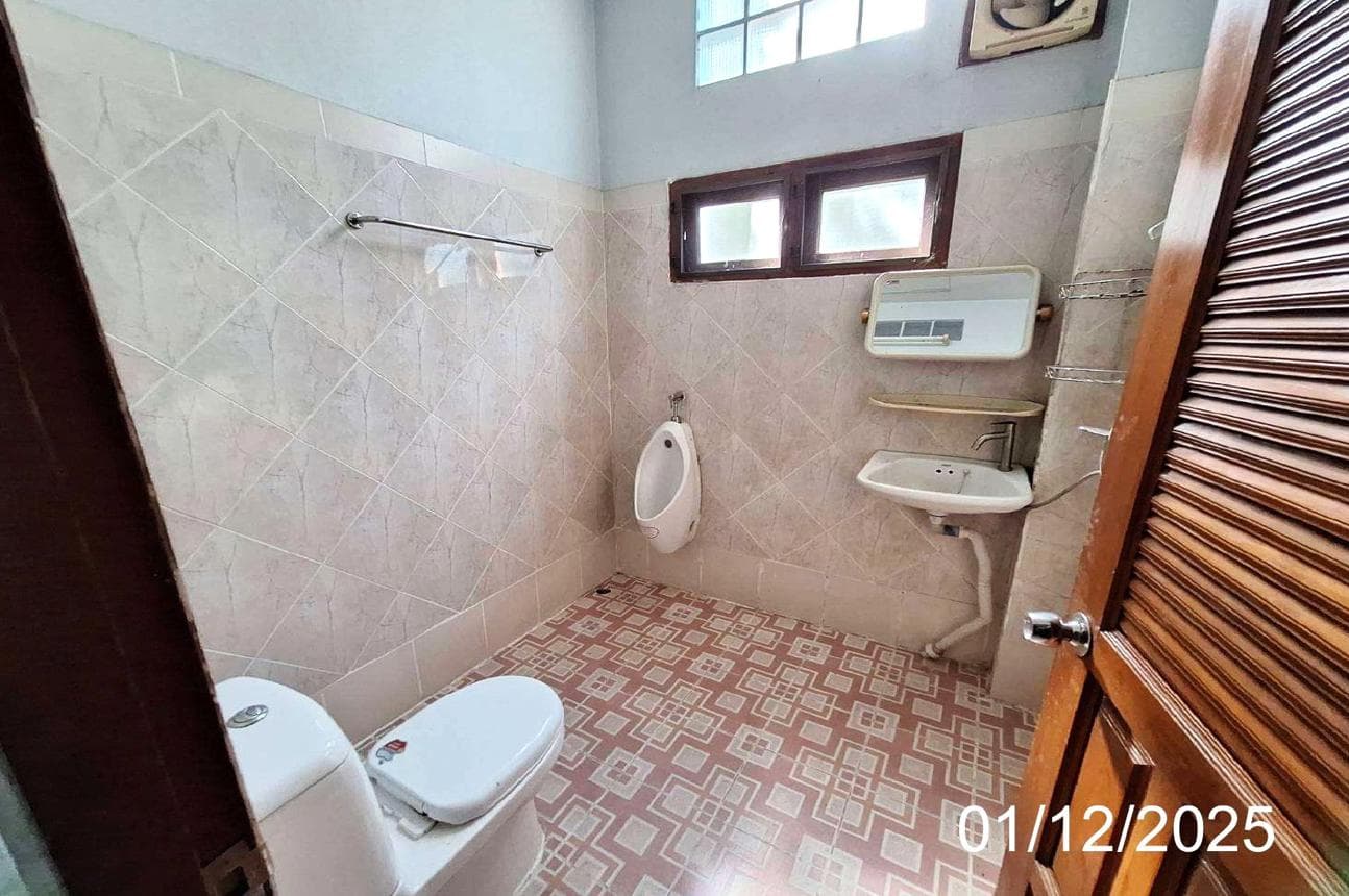 ขายบ้านเดี่ยว ชมพู เมืองลำปาง ลำปาง พื้นที่ใช้สอย 642 ตร.ม. 5 ห้องนอน 6 ห้องน้ำ