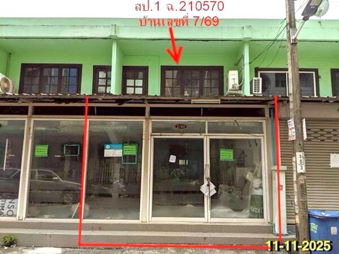 ทาวน์เฮ้าส์ จิรธร สะพานสูง บางกะปิ กรุงเทพฯ พื้นที่ใช้สอยกว้างขวาง 241.2 ตร.ม. บนเนื้อที่ 38 ตร.ว. ทำเลดีเชื่อมต่อเมือง