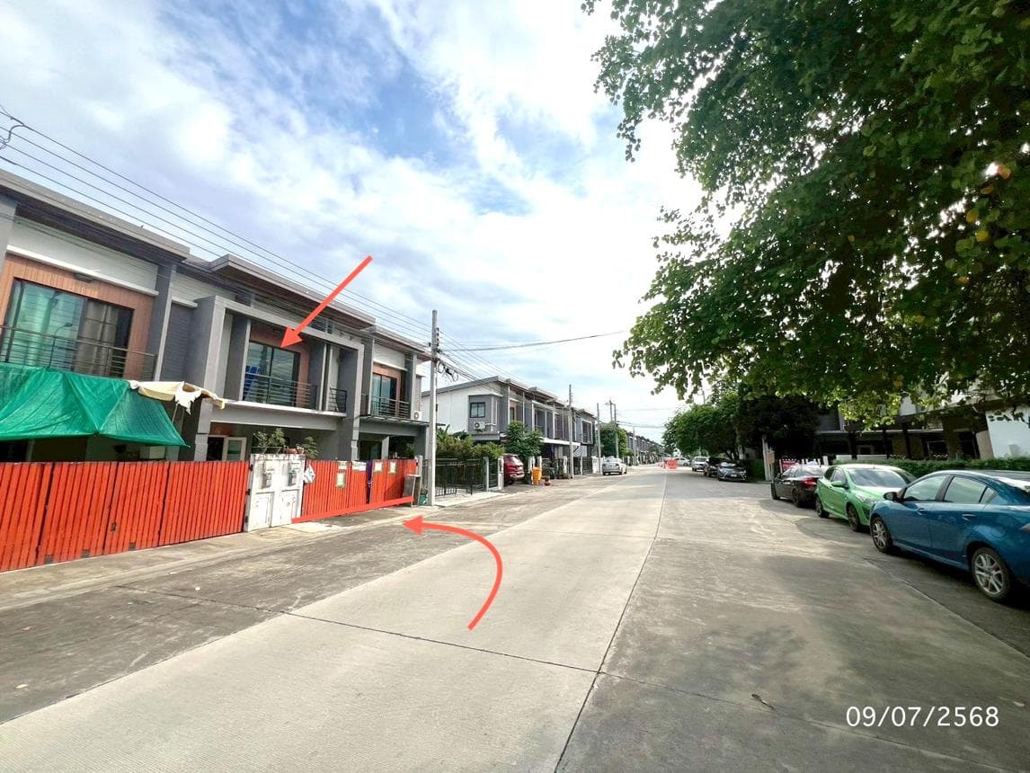 ทาวน์โฮม เนเชอร่า เทรนด์ รัตนาธิเบศร์-ราชพฤกษ์ (Natura Trend) 3 ห้องนอน 3 ห้องน้ำ ทำเลเด่นเชื่อมต่อราชพฤกษ์