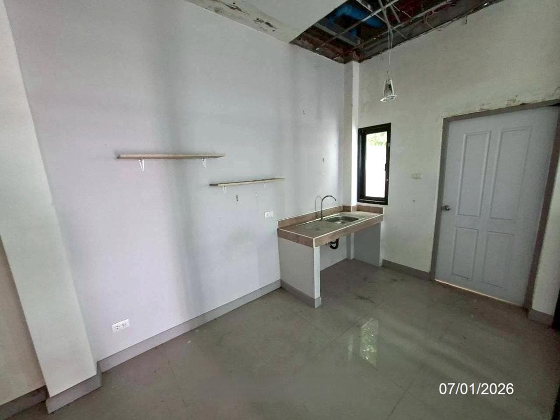 บ้านเดี่ยว ลาวีด้า 3 ปลวกแดง ระยอง 2 ห้องนอน พื้นที่ใช้สอย 101 ตร.ม. ทำเลดี ใกล้นิคมฯ ราคาไม่ถึง 2 ล้าน